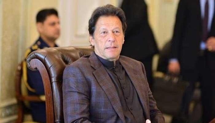 PM Imran shares never-seen-before picture of himself with cousins from late 70s