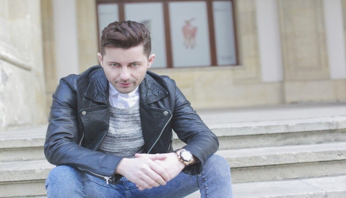 Akcent responds to Twitter requests, hints at joining PSL with new anthem