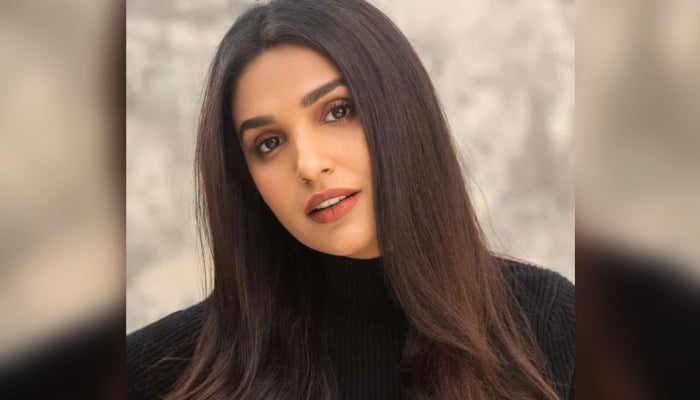 Amna Ilyas says focus on real issues instead of body parts after backlash on her latest pics