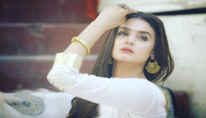 Hira Mani celebrates her birthday with cancer patients