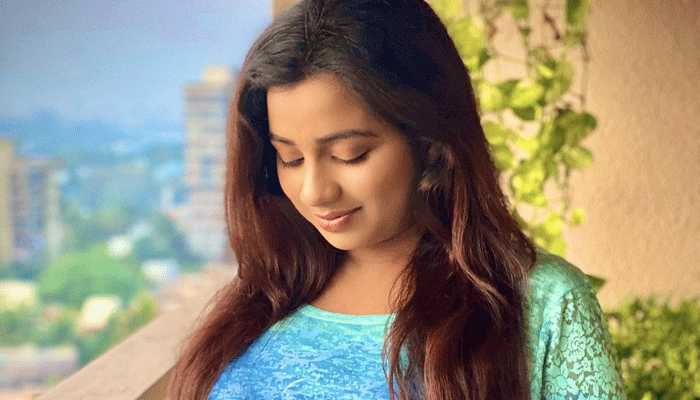 Shreya Ghoshal announces first pregnancy: 'Need all your love and blessings'