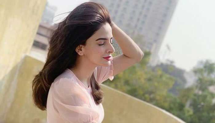 Saba Qamar posts new picture with a thoughtful caption on Instagram