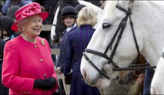 Uk Queen Inaugurate The Loyal Horse Race