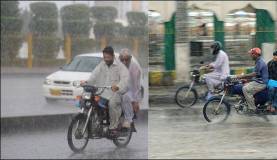 Traffic Jam In Road But Bicycle Will Run On Road In Rain