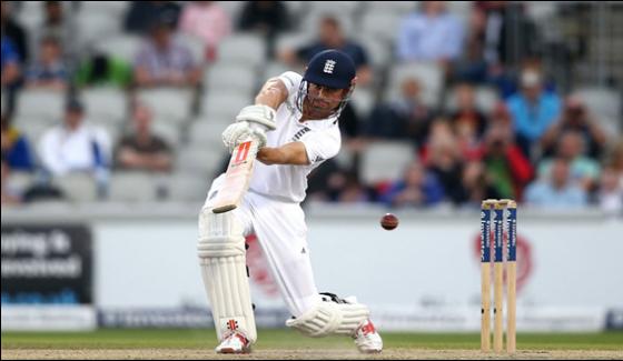 England Overall Leads Against Pakistan Is 489 Runs In Manchester Test