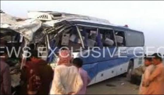 Hyderabad Sehwan Road Bus Accident 10 Dead