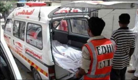 Coach And Truck Collision Leaves 4 Dead Near Thatta