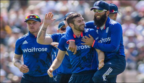 Pakistan Given 261 Runs Target To England For Win
