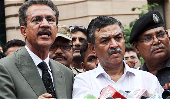 Arshad Vora Advice Waseem Akhtar To Avoid Further Trouble