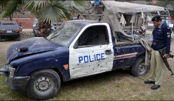 Charsadda 9 Injured Bomb Attack On Police