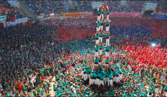 Spain Annual Competition Create A Human Tower In