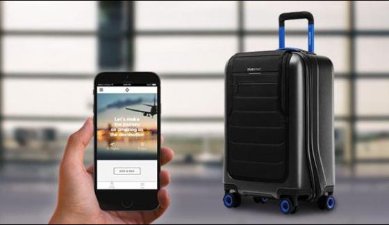 Heavy Suitcases Will Itself Moving With You While Traveling