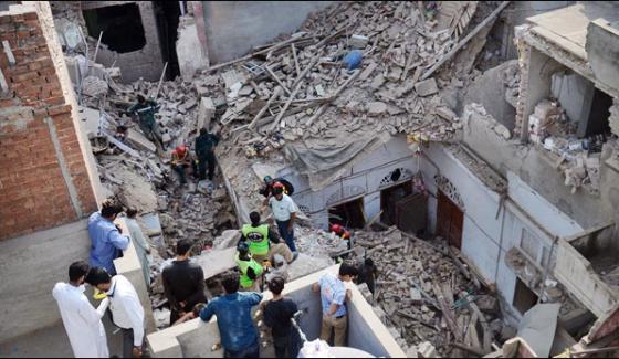 Lahore Recovered From The Rubble Of Collapsed Buildings 4 Grenades And Bullets