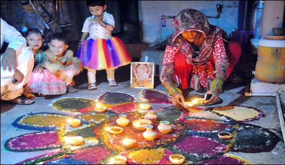 Hindu Community Celebrate Diwali In Sukkhur
