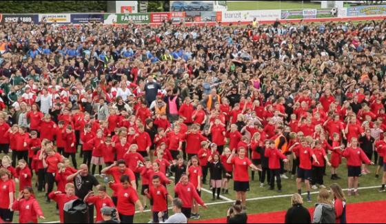 Seven Thousand Student World Biggest Haka In New Zealand