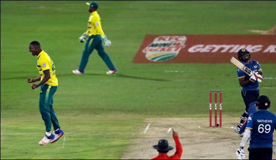 South Africa Beats Srilanka With 19 Runs In T20