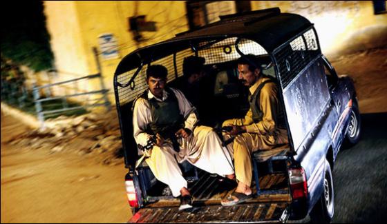 Karachi Police Raids Different Areas Arrested 12 Criminals Including Terrorists