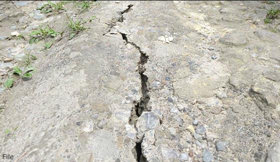Several Kilometers Cracks In Abdullah And Gulistan