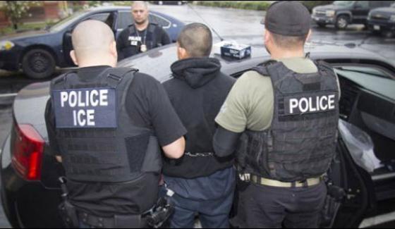 Crack Down On Illegal Immigrants In The United States Downloads