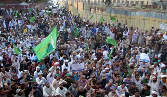Sunni Party Rally In Karachi Against Terrorism In Sehwan