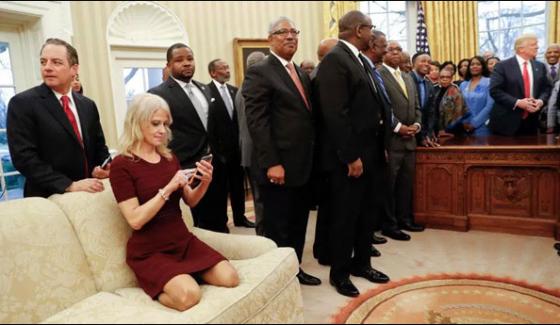 Trumps Senior Advisor Sat On Sofa With Shoes