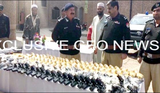Kohat Police Caught A Big Arms Weapons
