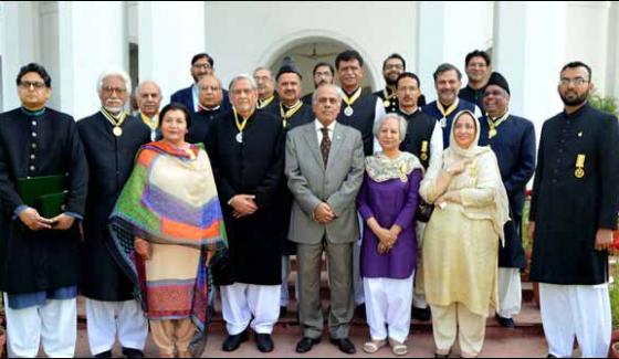 Investiture Ceremoney Held In Governor House Lahore On Pakistan Day