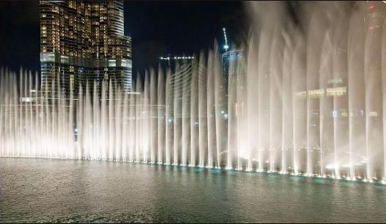 Dubais Burj Khalifa Musical Fountain Show