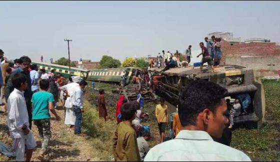 Gujranwala Several Bogies Of Jaffar Express Went Off The Track