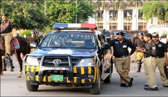 Lahore Police Takes Measures To Keep Up The Peace On Aftermath Of Panama Result