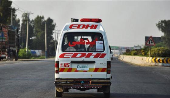 Karachi Pak Colonythree Wounded In Frining And Knife Cuts