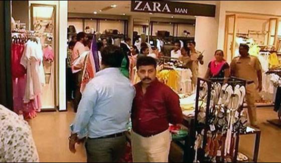 Mumbai Indian Extremists Raid On Shopping Mall To Sell Up Pakistani Clothes
