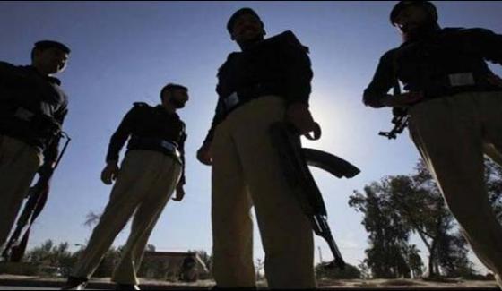 Karachi Raids 13 People Arrested