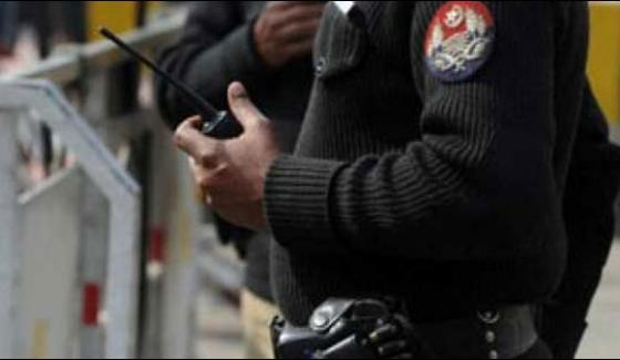 Lahore 3 Arrested For Escaping Police Checkpost