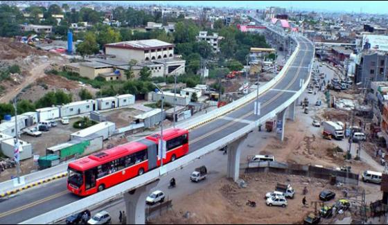 Rwalpindi Accident Student Died After Falling From Metro Bus