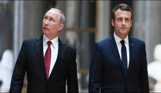Putin Reached Paris To Meet Emmanuel Macron
