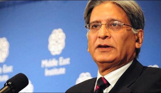 Nawaz Sharif Stuck In Closed Door Aitzaz Ahsan