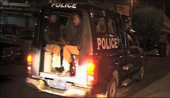 Karachi Police Raided The Gambling Den In Khuda Ki Basti 11 Arrested