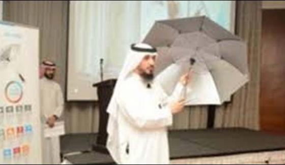 Special Umbrella To Keep The Pilgrims Safe From Heat