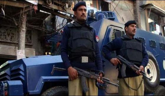 Karachi Police Arrested 9 Criminals As Robbers Hits Soldier Bazaar