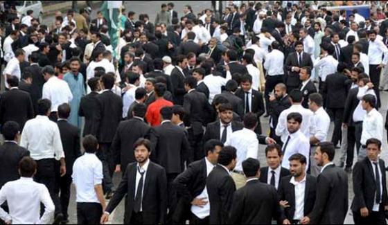 Partial Strike Of Lawyers In Multan Continues On The 43th Day