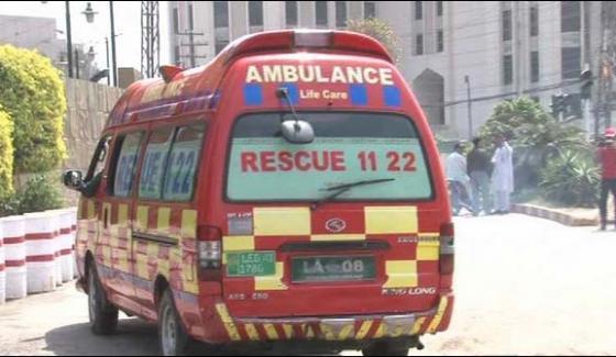 2 Workers Killed By Gas Produced In Banana Godown Lahore