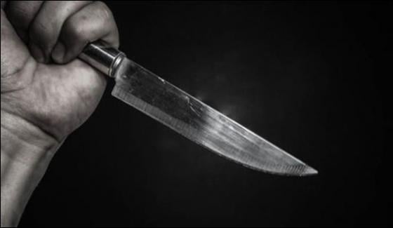 Motorcyclist Carried Knife Attack On Waomen In Lahore