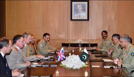 Army Chief Qamar Javed Bajwa Meets With British Counterpart