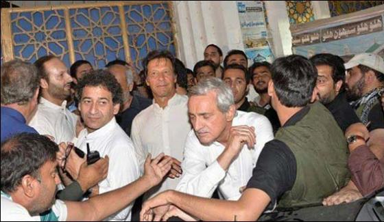 Imran Khan Stopped To Offer Fatiha On Lal Shehbaz Shrine