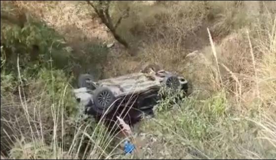 Murree 6 Of A Famly Die As Car Fell In Ditch