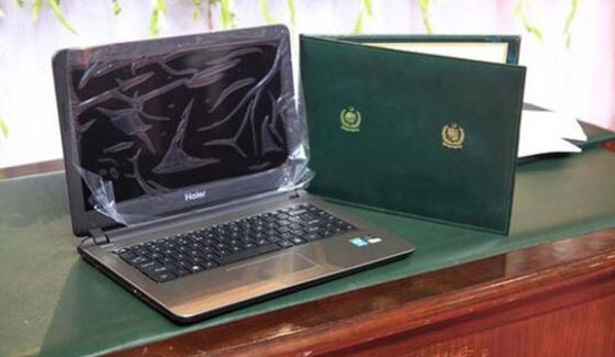Government Announces Laptops To Students Of Punjab