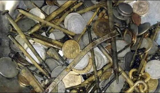 Doctors Find 263 Coins Shaving Blades Needles In Mans Stomach