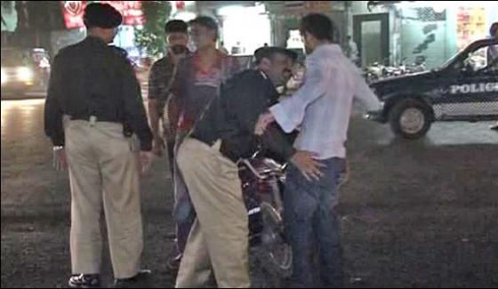 Police Encounter In New Karachi Two Suspects Arrested In A Critical Condition