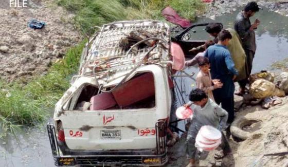 Dera Ghazi Khan Trailor And Van Collided 3 Killed